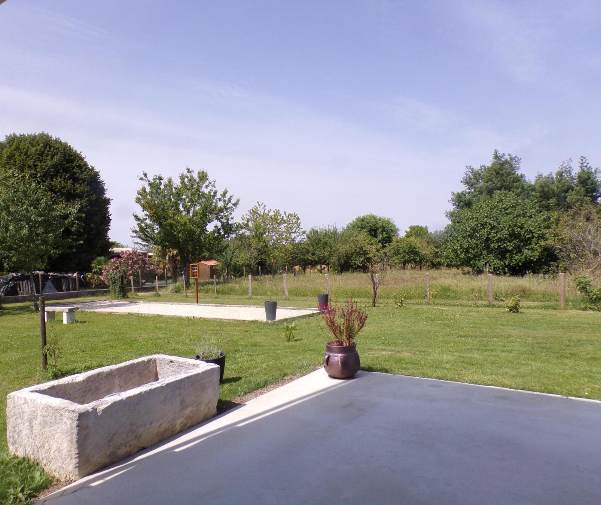 Le Gite Du Verger Saint-Bris-des-Bois المظهر الخارجي الصورة